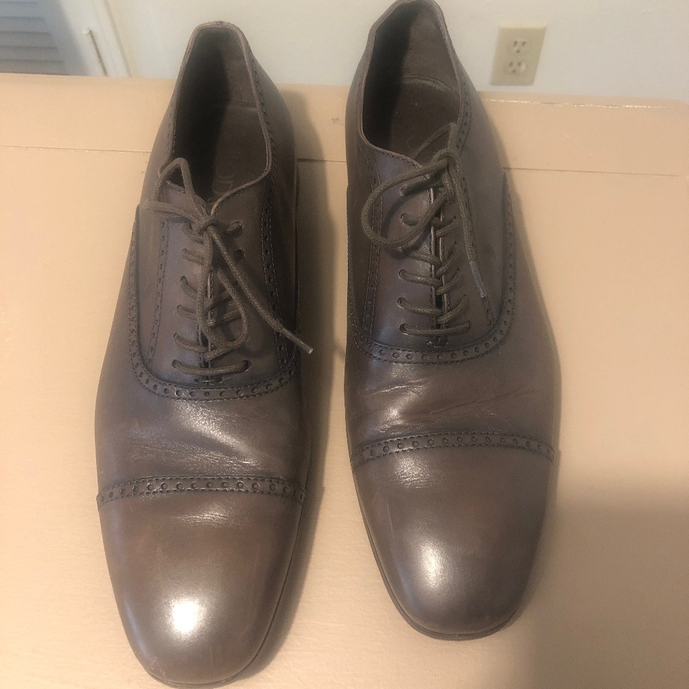 Men's dress shoes